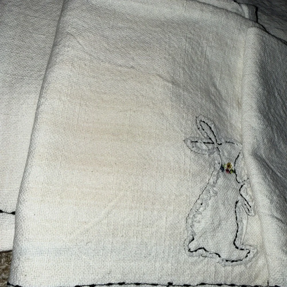 Bunny Tales Bunny Rabbit Embroidered  Cloth Napkins Set Of 11 Cream Striped‎